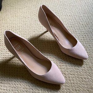 Gap Pink Nude Suade Heels 6.5